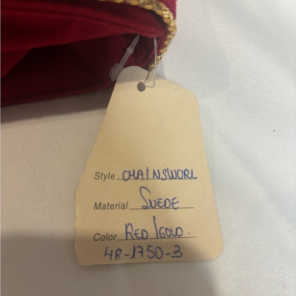 Vintage Stuart Weitzman “Chain Swirl” Red Suede Clutch - Picture 8 of 10